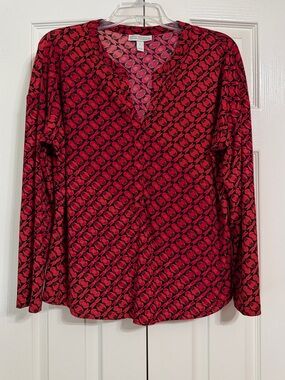 Dana Buchman Size Large Red Patterned V-Neck Long Sleeve Blouse